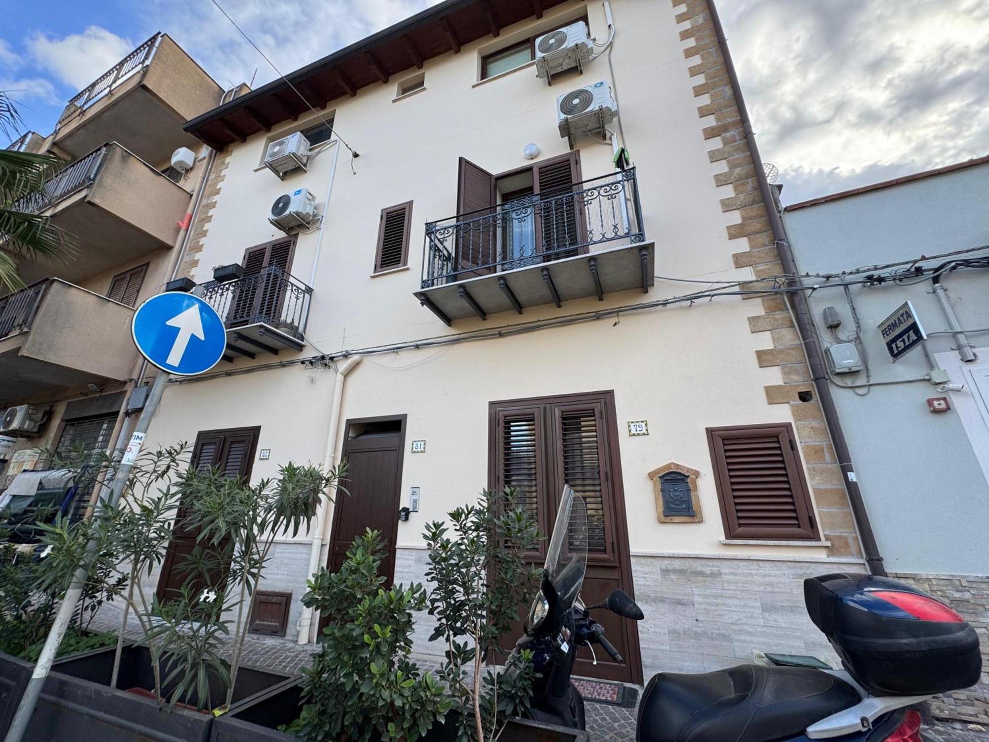 A Casa Di Ste - Vicino Aeroporto Falcone Borsellino Carini Exterior foto